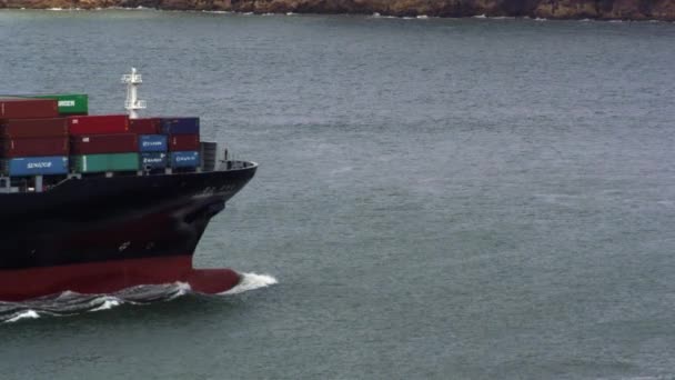 货船在 San Francisco 湾 — 图库视频影像