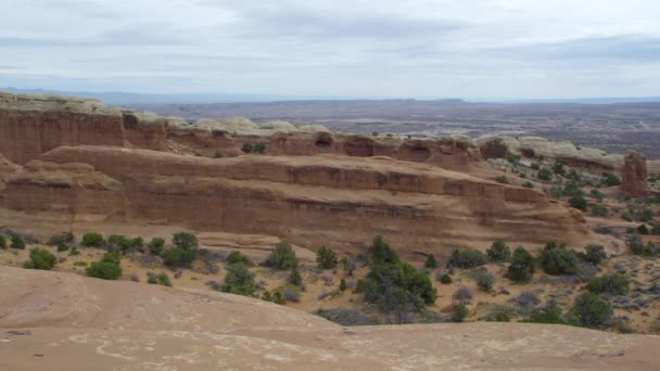 Las capas de arenisca cerca de Moab — Vídeos de Stock