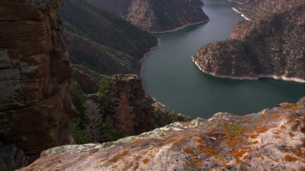 Flaming Gorge från Red Canyon — Stockvideo