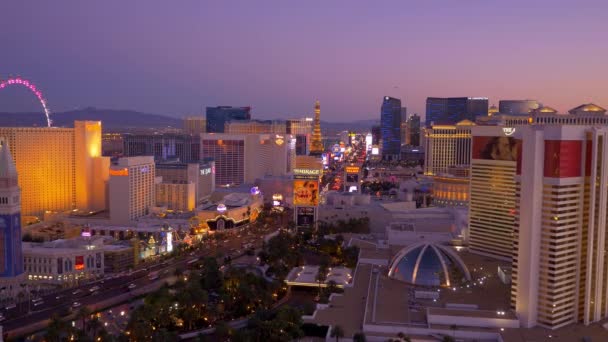 De skyline van Las Vegas bij zonsopgang — Stockvideo