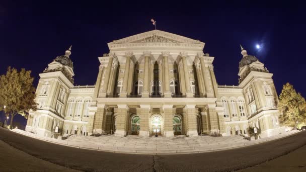 Capitol gebouw 's nachts in Des Moines — Stockvideo