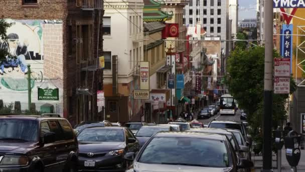 Πολυσύχναστο δρόμο στην Chinatown, San Francisco — Αρχείο Βίντεο