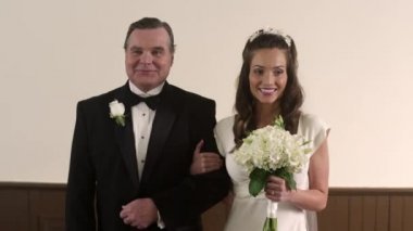 Baba ve takdim gelin