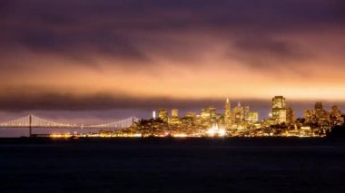 San Francisco'nın gece Cityscape
