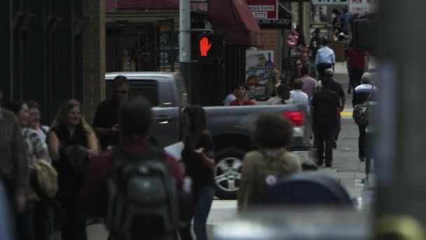 Pedestres caminhando no centro de São Francisco — Vídeo de Stock