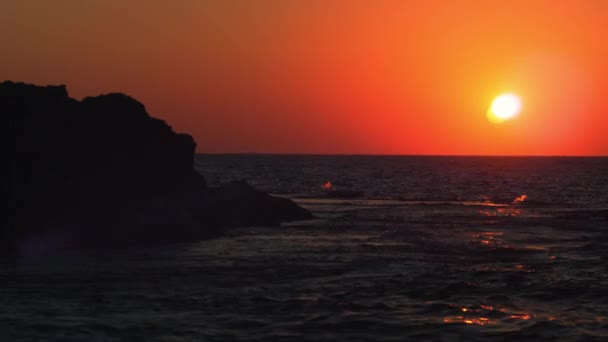 Coucher de soleil sur la plage de Dor en Israël — Video