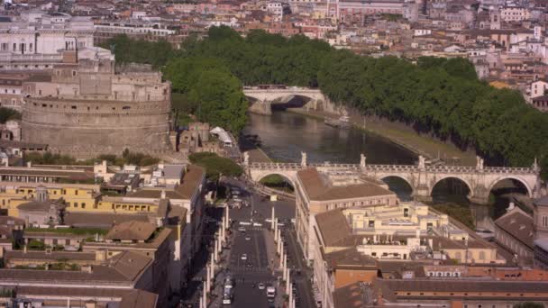 Tibre, Castel e Ponte Sant 'Angelo — Vídeo de Stock