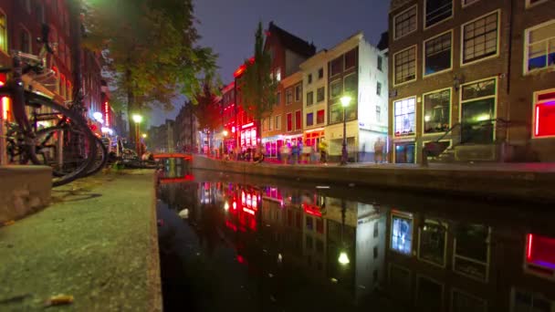 Red Light District in Amsterdam bij nacht — Stockvideo