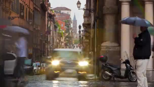 ストリートのローマ、イタリアでのトラフィックの時間経過. — ストック動画