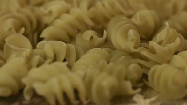 Prepared spiral pasta blurred closeup — Stock Video