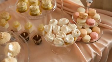 Video düğün dekor tatlılar masaya