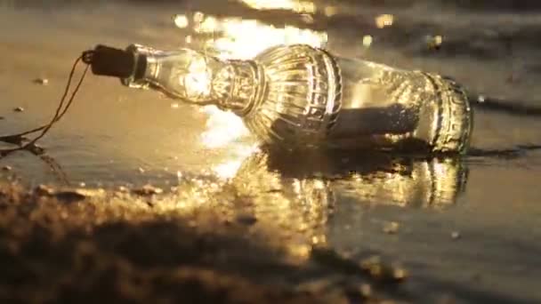 Small wave breaking on camera shot in slow-motion from underwater. — Stock Video