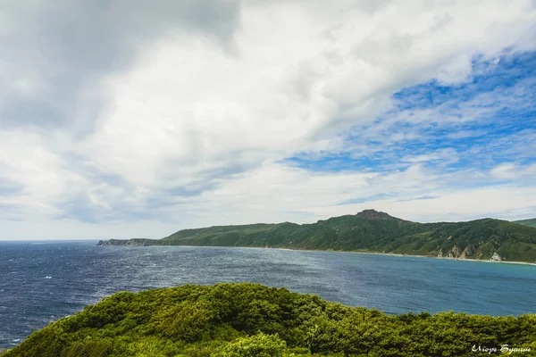 Nubes sobre el mar . — Foto de Stock