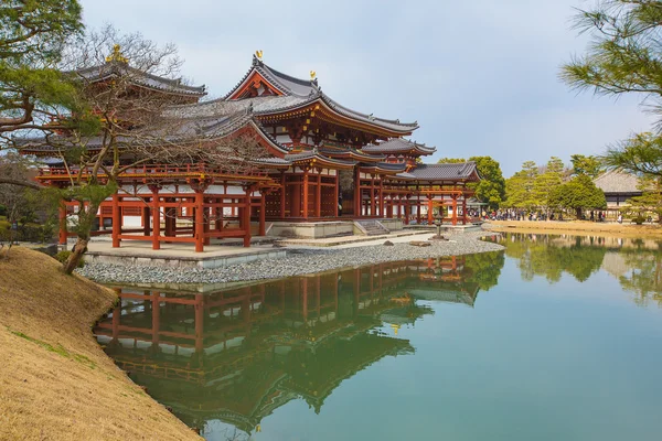 Tapınak Byodo içinde. Kyoto, Japonya.