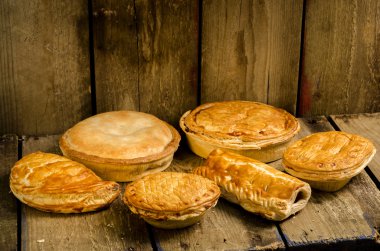 Rulo börek, Pasties ve sosis