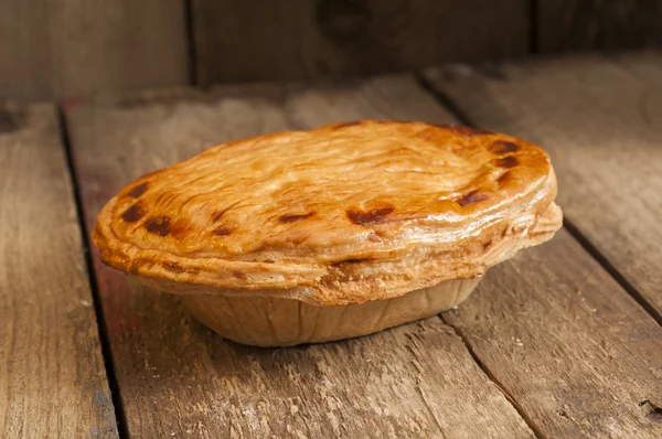 Tarte sur un fond en bois — Photo