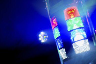 Disko ışığı yakın