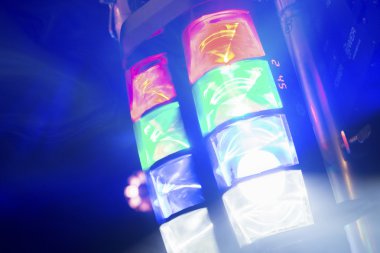  Parlak renkli disko ışık