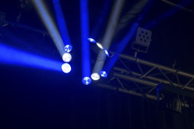 Tek mavi kirişler disko ışık