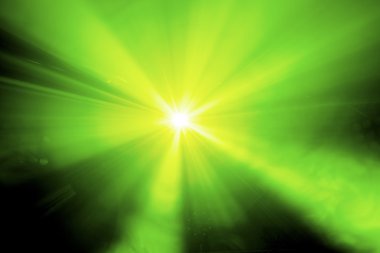 Yeşil parlak sahne ışığı