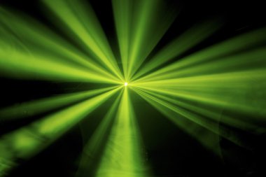 Dumanlı yeşil disko ışık