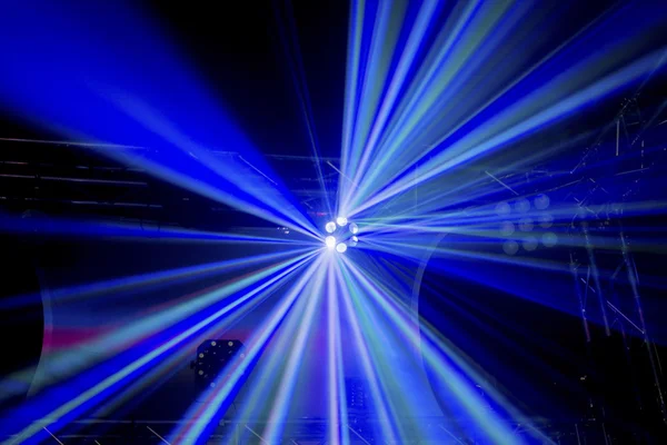 Tek parlak renkli disko ışık