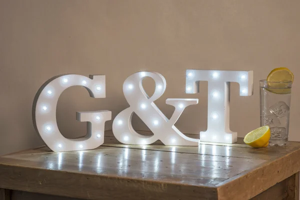 Illuminated Decorative Letters for Gin and Tonic — Stock Photo, Image