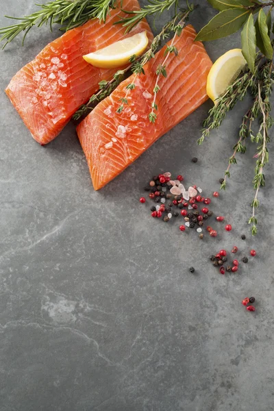 Fresh Raw Salmon Fillets with Herbs and Spices — Stock Photo, Image