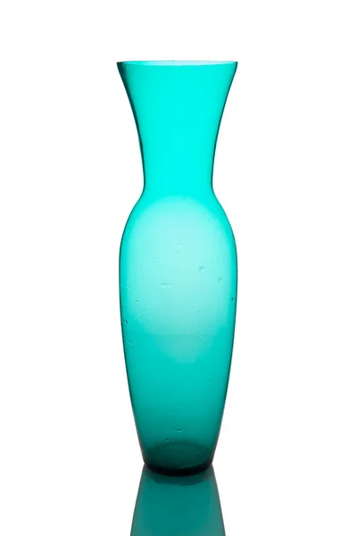 Vaso azul sobre um fundo branco — Fotografia de Stock