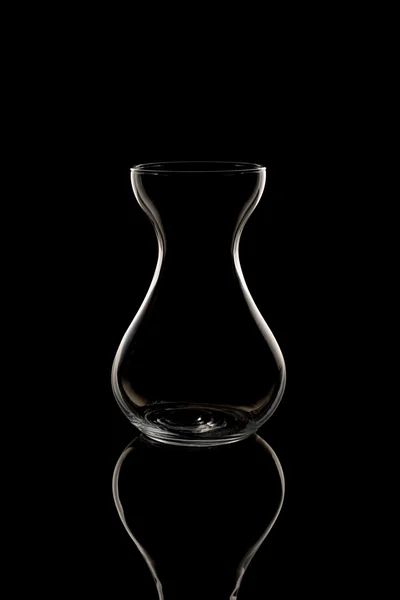 Vase sur fond noir — Photo