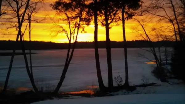Vista Inverno Lagoa Nascer Sol — Fotografia de Stock
