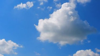 Gökyüzü. Bulutlar. zaman aşımı