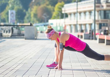 Germe sahip spor kadın