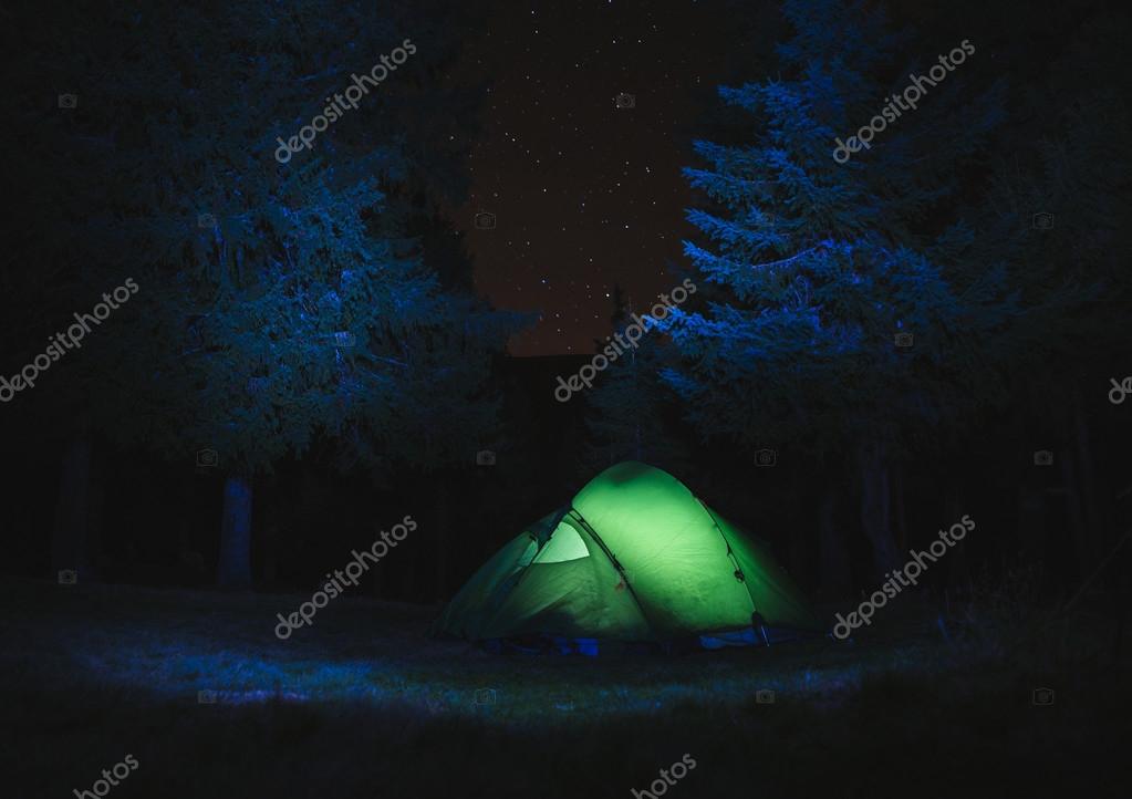 Groene tentverlichting \'s nachts — Stockfoto © lko-images #88736756 Groene tentverlichting \'s nachts — Stockfoto © lko-images #88736756