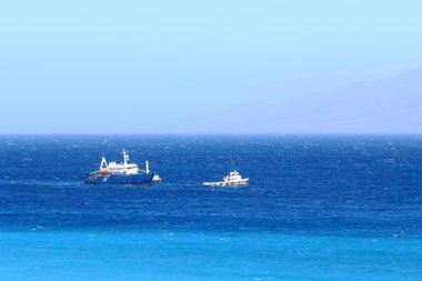 Tugs gemi tamir okyanusta için dock