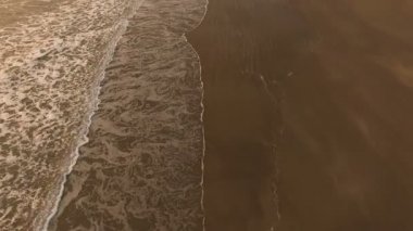 Hava video Ocean Front adlı günbatımı Goa, Hindistan