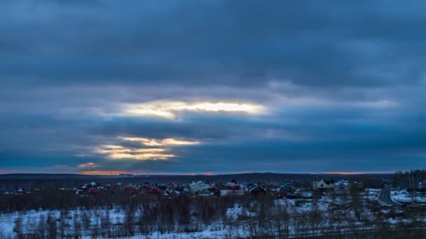 Bulutlar timelapse 4k ile baskıcı gökyüzü — Stok video