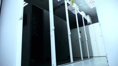 Gerçek Render Farm ve veritabanı sunucusu