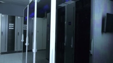 Gerçek Render Farm ve veritabanı sunucusu