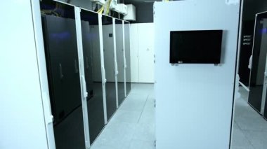 Gerçek Render Farm ve veritabanı sunucusu