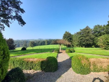 Belçika 'da güzel bir yer. Kalenin hemen dışında. İnanılmaz manzara. 