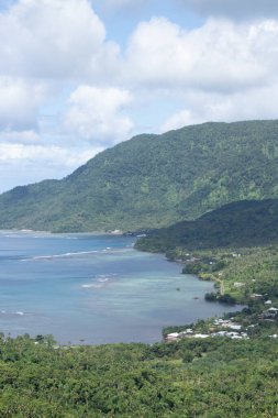 Samoa 'daki dağ manzarası