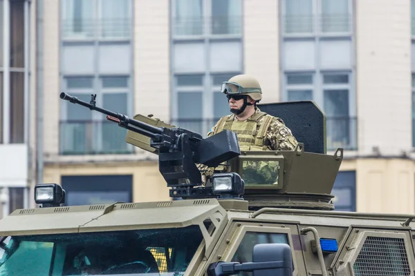 KYIV, UCRANIA - 24 de agosto de 2016: Desfile militar, dedicado al Día de la Independencia de  . — Foto de Stock