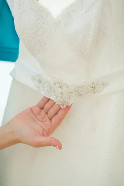 Primer plano de un vestido de novia — Foto de Stock