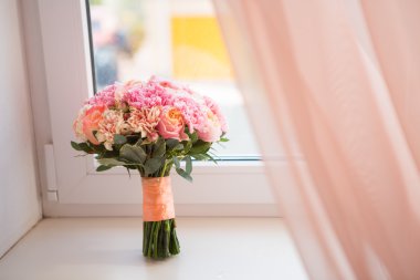 Colorful bridal bouquet