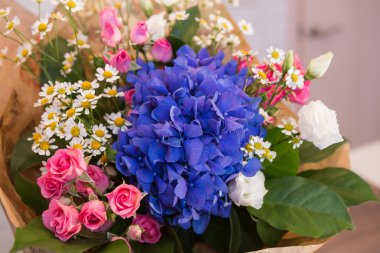 varios Çiçek demetleri