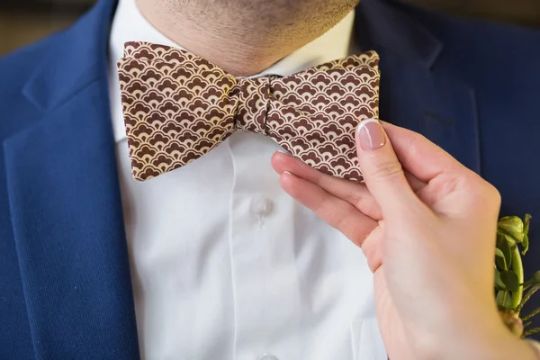 Csokornyakkendő, öltöny a — Stock Fotó