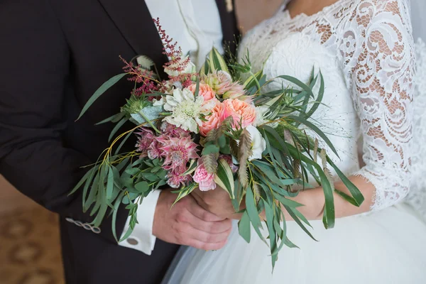 Hermoso ramo de boda —  Fotos de Stock