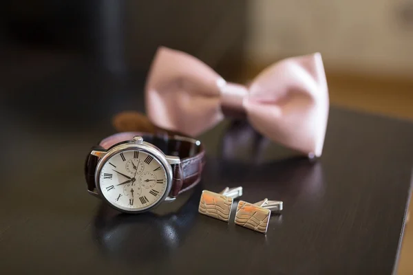Pánské náramkové hodinky — Stock fotografie