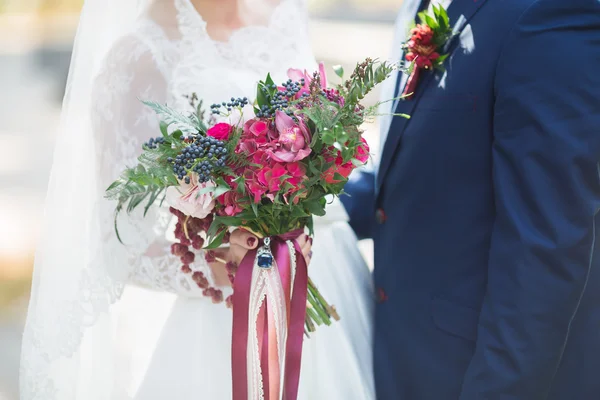 Bellissimo bouquet da sposa — Foto Stock